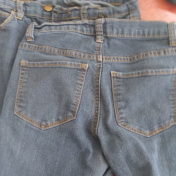 2 for 1 forever21 jeans - Picture 4 of 4